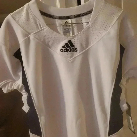 ADIDAS TECHFIT JERSEY - Picture 2 of 3